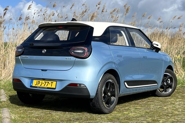 Dongfeng-schuin-achter--scaled